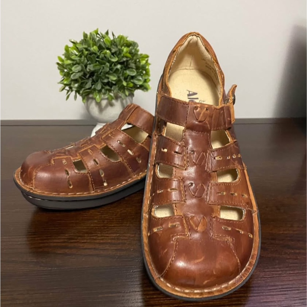 Women’s Brown Leather Fisherman Sandal - Comfortable Casual Shoe by Alegria